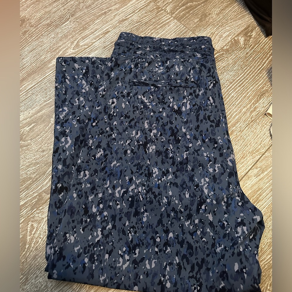 ATHLETA BLUE SPECKLED PANTS